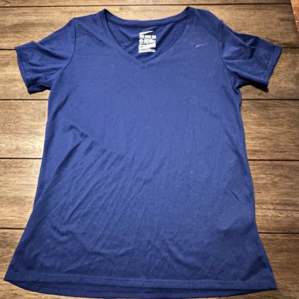 The Nike Tee Dri-Fit Blue Shirt Size M